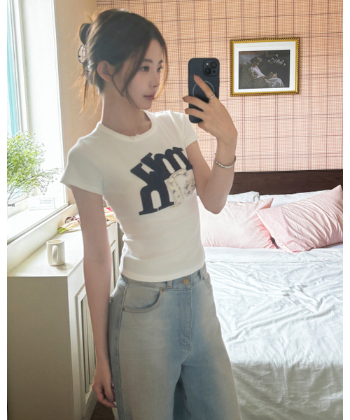 muahmuah（ムーアムーア）の「Aフラワーアップリケパッチ半袖Tシャツ [4色]（Tシャツ/カットソー・レディース・ホワイト/グレー/ピンク/ブラック・FREE）」の17枚目の写真
