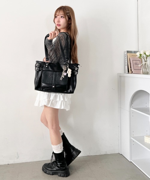 Loueme（ルエム）の「サイドベルト2WAYトートバッグ（ショルダーバッグ・レディース・ライトブルー/ブラック/ピンク/アイボリー・FREE）」の15枚目の写真
