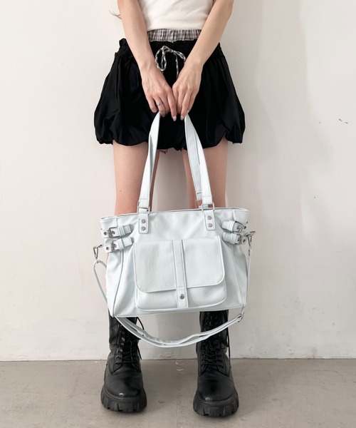 Loueme（ルエム）の「サイドベルト2WAYトートバッグ（ショルダーバッグ・レディース・ライトブルー/ブラック/ピンク/アイボリー・FREE）」の16枚目の写真