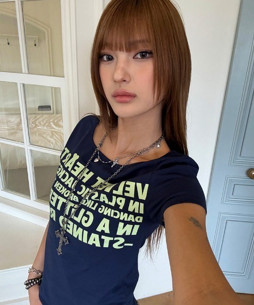 runningHIGH(ランニングハイ)の「A'GEM/9 × .kom 『runningHIGH/ランニングハイ』 LETTERING SLIM H/S TEE/ レタリングスリムTシャツ(Tシャツ/カットソー・レディース・ネイビー/グリーン/ライトグリーン・FREE)」の11枚目の写真