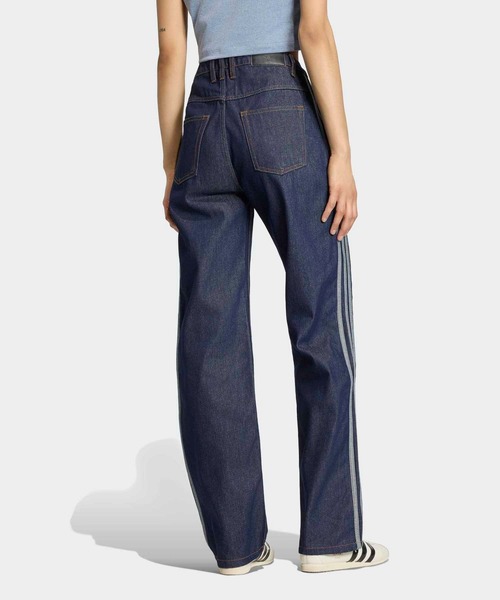 adidas(アディダス)の「FIREBIRD MID RISE STRAIGHT DENIM PANT / アディダスオリジナルス adidas Originals(デニムパンツ・レディース・ブルー・25/30/24/30/31W 30L/30W 30L/29/30/28/30/27/30/26/30/32W 30L/33W 30L)」の6枚目の写真