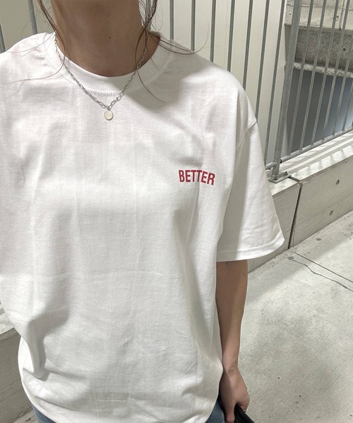 ISOOK(アイスー)の「バックレタリングプリントオーバーTシャツ(chiica select) / レタリング ルーズ丈 ビッグシルエット 英字ロゴ(Tシャツ/カットソー・レディース・チャコール/ホワイト・FREE)」の7枚目の写真