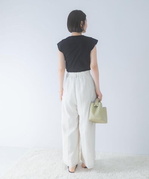URBAN RESEARCH ROSSO WOMEN(アーバンリサーチ ロッソ)の「ベルテッドシアーパンツ(その他パンツ・レディース・オフホワイト/ブラック・36/38)」の22枚目の写真