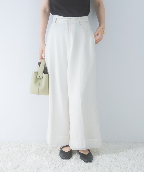URBAN RESEARCH ROSSO WOMEN(アーバンリサーチ ロッソ)の「ベルテッドシアーパンツ(その他パンツ・レディース・オフホワイト/ブラック・36/38)」の18枚目の写真
