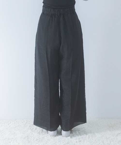 URBAN RESEARCH ROSSO WOMEN(アーバンリサーチ ロッソ)の「ベルテッドシアーパンツ(その他パンツ・レディース・オフホワイト/ブラック・36/38)」の16枚目の写真