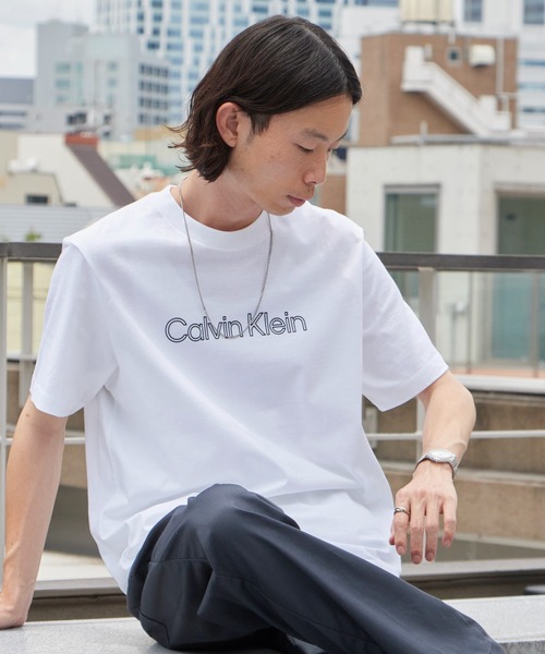 Calvin Klein（カルバン・クライン）の「Calvin Klein/カルバンクライン SS 20S EU SPW HD SHIN STNDRD GRAPHIC TEE フロント ブランドロゴ 半袖 クルーネック Tシャツ メンズ レディース ユニセックス 2026年 夏 夏服（Tシャツ/カットソー・メンズ・ホワイト/ブラック/オリーブ・S/M/L/XL）」の5枚目の写真