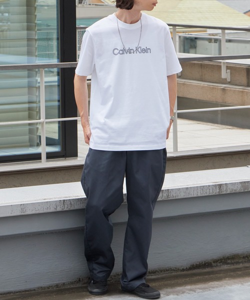 Calvin Klein（カルバン・クライン）の「Calvin Klein/カルバンクライン SS 20S EU SPW HD SHIN STNDRD GRAPHIC TEE フロント ブランドロゴ 半袖 クルーネック Tシャツ メンズ レディース ユニセックス 2026年 夏 夏服（Tシャツ/カットソー・メンズ・ホワイト/ブラック/オリーブ・S/M/L/XL）」の12枚目の写真