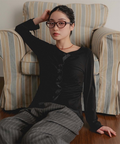 miette(ミエット)の「フロントギャザーチュールドッキングトップス(Tシャツ/カットソー・レディース・ブラック/チャコール/アイボリー・FREE)」の21枚目の写真