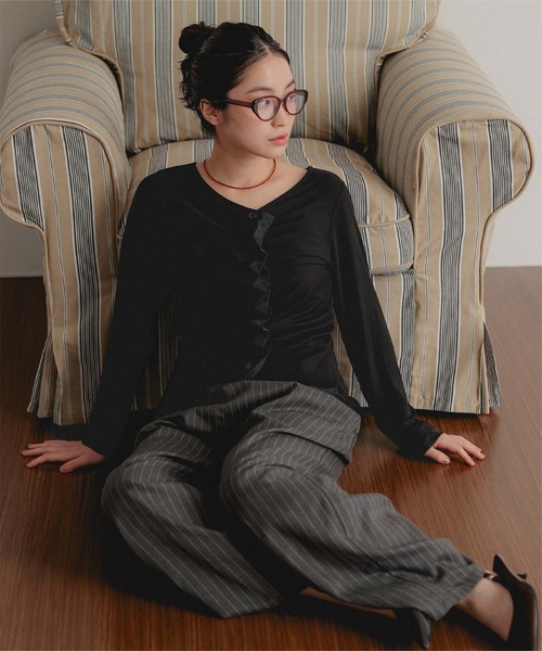 miette(ミエット)の「フロントギャザーチュールドッキングトップス(Tシャツ/カットソー・レディース・ブラック/チャコール/アイボリー・FREE)」の5枚目の写真