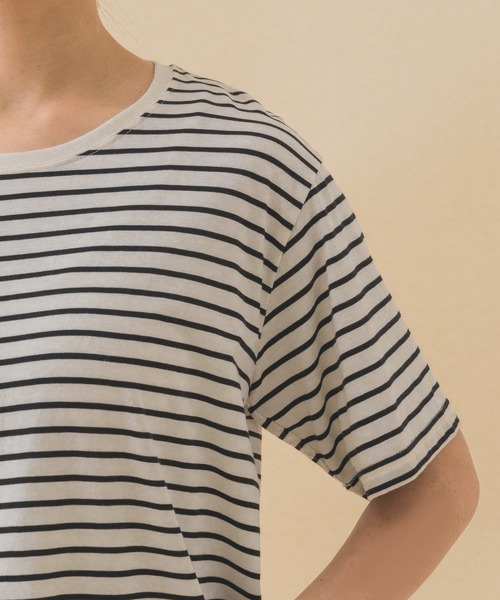 HEART MARKET（ハートマーケット）の「さらっとやわらかT（Tシャツ/カットソー・レディース・ナチュラル/グレイッシュベージュ/ブラック系/ホワイト/ブラック/カーキ/ネイビー/チャコール/イエロー・MEDIUM/LARGE/LL）」の13枚目の写真