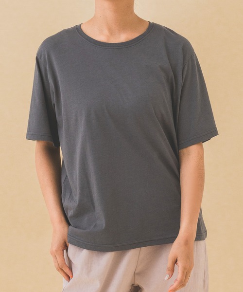 HEART MARKET（ハートマーケット）の「さらっとやわらかT（Tシャツ/カットソー・レディース・ナチュラル/グレイッシュベージュ/ブラック系/ホワイト/ブラック/カーキ/ネイビー/チャコール/イエロー・MEDIUM/LARGE/LL）」の18枚目の写真