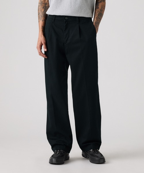 Levi's(リーバイス)の「Levi's/リーバイス WORKWEAR ルーズ プリーツ ワークチノ(チノパンツ・メンズ・ブラック・34inch/28inch/30inch/32inch)」の1枚目の写真