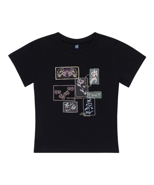 PAGESIISII(ページシシ)の「フラワーコラージュプリントスリムフィット半袖Tシャツブラック(Tシャツ/カットソー・レディース・その他・MEDIUM)」の2枚目の写真