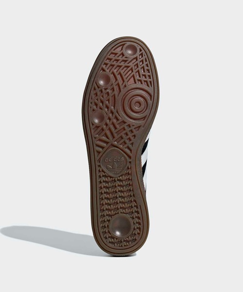 adidas（アディダス）の「ハンドボール スペツィアル [Handball Spezial Shoes] スニーカー / アディダスオリジナルス adidas Originals（スニーカー・メンズ・ブラック×ホワイト・22.5cm/23.5cm/24.5cm/25.5cm/26.5cm/27.5cm/28.5cm/29.5cm/30.0cm/31cm/23.0cm/24.0cm/25.0cm/26.0cm/27.0cm/28.0cm/29.0cm/22.0cm）」の3枚目の写真