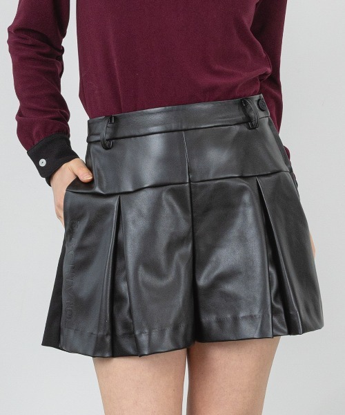 archivio（アルチビオ）の「＜LADIES>異素材切替撥水ショートパンツ（その他パンツ・レディース・レッド/ブラック/ブラウン/ホワイト・S/M/L）」の3枚目の写真
