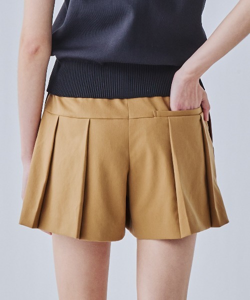 archivio（アルチビオ）の「＜LADIES>異素材切替撥水ショートパンツ（その他パンツ・レディース・レッド/ブラック/ブラウン/ホワイト・S/M/L）」の15枚目の写真