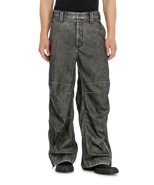 DIESEL｜ディーゼル（メンズ）のカーゴパンツ（合成皮革/人工皮革