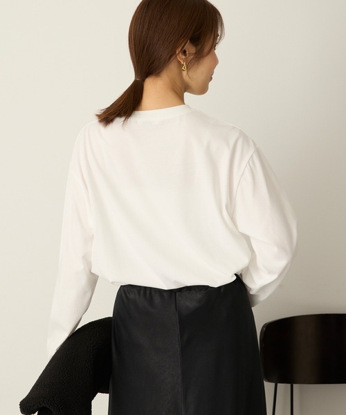 Aunely(オーネリー)の「【Aunely】アーバンニュアンス アソートグラフィック フォト長袖Tシャツ<YOSOOIシリーズ>(Tシャツ/カットソー・レディース・ホワイト系/ホワイト系2/ホワイト系3/グレー系2/グレー系/グレー系3/ブラウン系・M/L)」の16枚目の写真