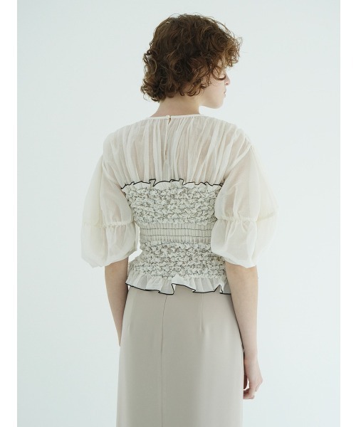 CLANE(クラネ)の「CLANE/クラネ/COLOR STITCHED SHIRRING TOPS(Tシャツ/カットソー・レディース・アイボリー/モスグリーン/ブラック・1)」の9枚目の写真