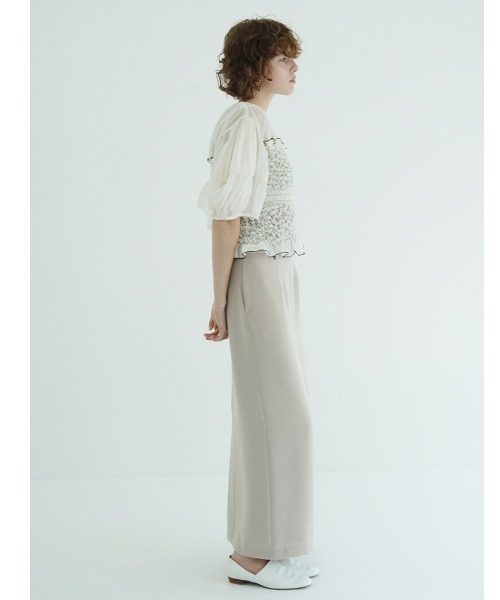 CLANE(クラネ)の「CLANE/クラネ/COLOR STITCHED SHIRRING TOPS(Tシャツ/カットソー・レディース・アイボリー/モスグリーン/ブラック・1)」の11枚目の写真