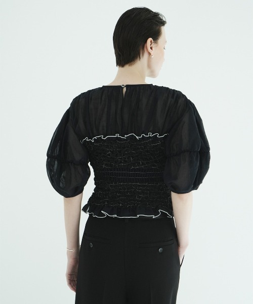 CLANE(クラネ)の「CLANE/クラネ/COLOR STITCHED SHIRRING TOPS(Tシャツ/カットソー・レディース・アイボリー/モスグリーン/ブラック・1)」の22枚目の写真