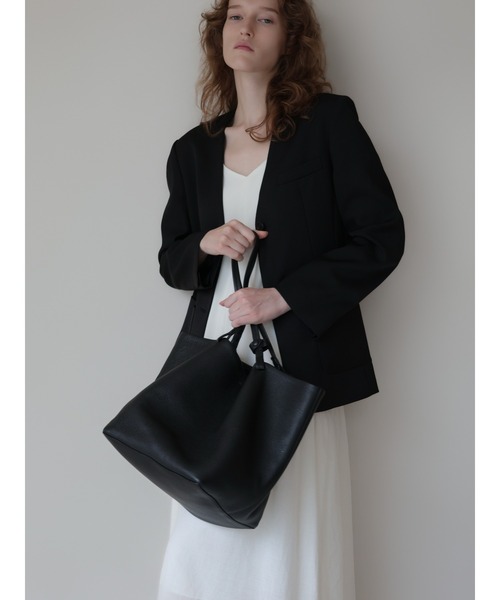 NOWNS（ナウンス）の「Noe | Soft scarf jacket set（ノーカラージャケット・レディース・アイボリー/ブラック・FREE）」の3枚目の写真