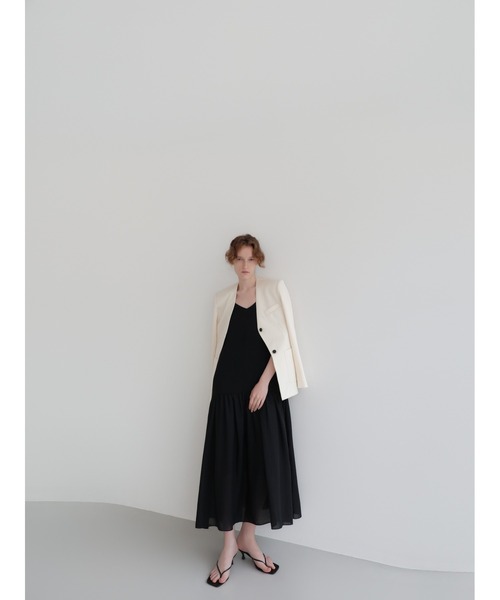 NOWNS（ナウンス）の「Noe | Soft scarf jacket set（ノーカラージャケット・レディース・アイボリー/ブラック・FREE）」の6枚目の写真