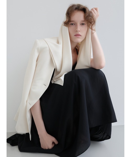 NOWNS（ナウンス）の「Noe | Soft scarf jacket set（ノーカラージャケット・レディース・アイボリー/ブラック・FREE）」の10枚目の写真