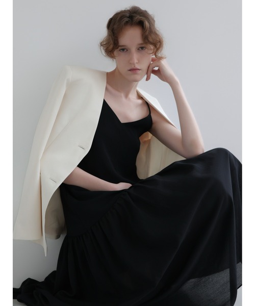 NOWNS（ナウンス）の「Noe | Soft scarf jacket set（ノーカラージャケット・レディース・アイボリー/ブラック・FREE）」の11枚目の写真