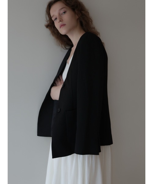NOWNS（ナウンス）の「Noe | Soft scarf jacket set（ノーカラージャケット・レディース・アイボリー/ブラック・FREE）」の16枚目の写真