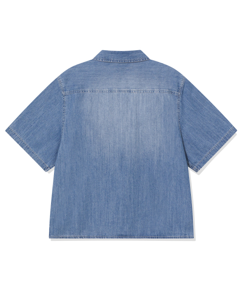 BEENTRILL(ビントリル)の「ウィメンズエッセンシャルデニム半袖シャツ(ライトインディゴ)(その他トップス・レディース・その他・MEDIUM/LARGE/SMALL/X-LARGE)」の3枚目の写真