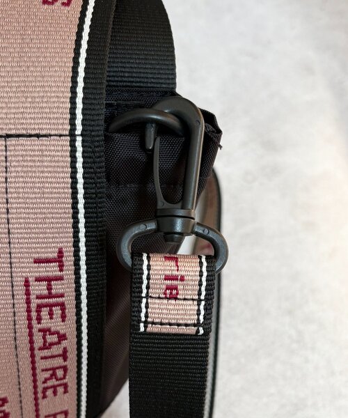 Chez toi(シェトワ)の「【THEATRE PRODUCTS 】ロゴテープ2WAYショルダーバッグ(ショルダーバッグ・レディース・ブラック/ベージュ/グレー・FREE)」の13枚目の写真