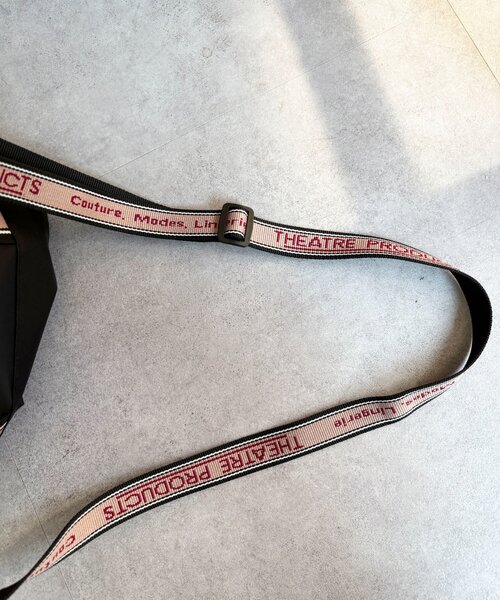 Chez toi(シェトワ)の「【THEATRE PRODUCTS 】ロゴテープ2WAYショルダーバッグ(ショルダーバッグ・レディース・ブラック/ベージュ/グレー・FREE)」の15枚目の写真