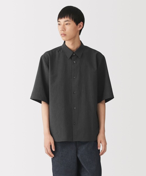 無印良品(ムジルシリョウヒン)の「紳士 風を通す 五分袖シャツ(シャツ/ブラウス・メンズ・ネイビー/ダークブラウン/チャコールグレー・XL)」の1枚目の写真