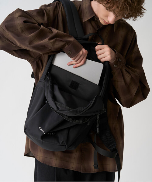 DANTON(ダントン)の「MONTAINVILLE 21 - Polyester Twill 21L Backpack(バックパック/リュック・レディース・グレー/オリーブ/ブラック・-)」の5枚目の写真