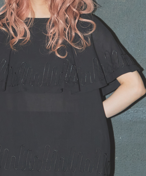 JOURNAL STANDARD(ジャーナルスタンダード)の「【SALLY VINTAGE × JOURNAL STANDARD】SALLY ORGANDY BLOUSE(シャツ/ブラウス・レディース・ブラック/アイボリー・FREE)」の6枚目の写真