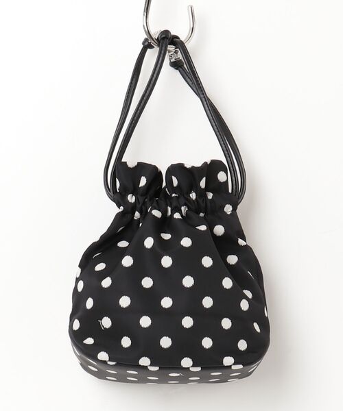 GANNI（ガニー）の「GANNI / ガニー：【レディース】Pouch Printed Nylon：B3010068[ANN]（ハンドバッグ・レディース・ブラック・FREE）」の2枚目の写真