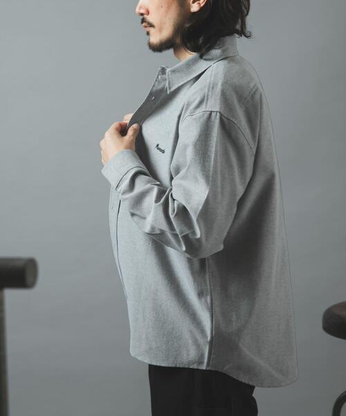 ITEMS URBANRESEARCH(アイテムズ アーバンリサーチ)の「刺繍 オックス レギュラーカラーシャツ(シャツ/ブラウス・メンズ・ブラック/ホワイト/ブルー・MEDIUM/LARGE)」の14枚目の写真