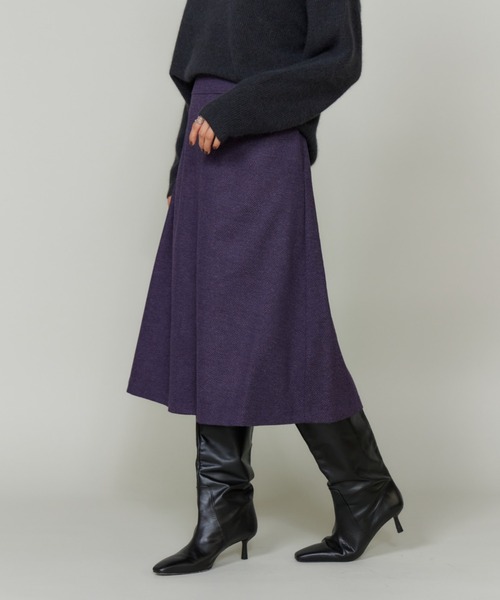 LE SOUK(ルスーク)の「ヘリンボーンミディ丈Aラインスカート(スカート・レディース・パープル/ブラック・11号/9号)」の2枚目の写真