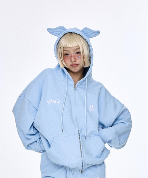 YEGG(イェグ)の「ウィングフードパーカー スカイブルー(パーカー・レディース・その他・FREE)」の2枚目の写真