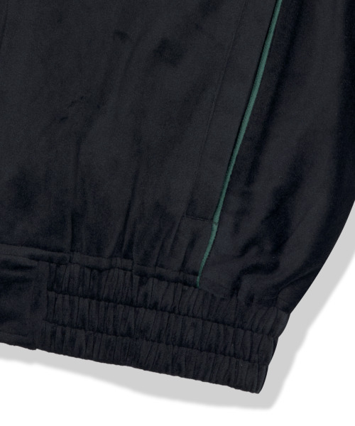 WKNDRS（ウィーキャンドース）の「VELVET TRACK JACKET (BLACK)（ナイロンジャケット・レディース・その他・MEDIUM/LARGE/X-LARGE）」の6枚目の写真