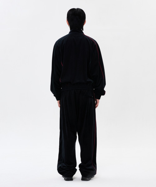 WKNDRS（ウィーキャンドース）の「VELVET TRACK JACKET (BLACK)（ナイロンジャケット・レディース・その他・MEDIUM/LARGE/X-LARGE）」の9枚目の写真