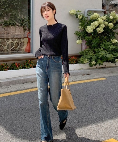 FAVORITO(ファヴォリート)の「ノーカラー長袖TEE(Tシャツ/カットソー・レディース・ブラック/オフホワイト・F)」の6枚目の写真