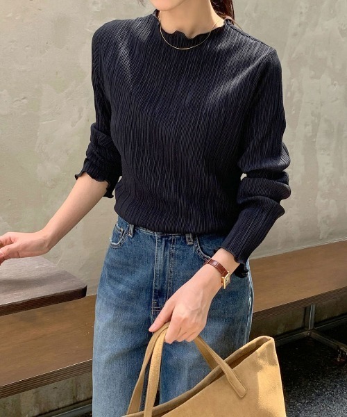 FAVORITO(ファヴォリート)の「ノーカラー長袖TEE(Tシャツ/カットソー・レディース・ブラック/オフホワイト・F)」の17枚目の写真
