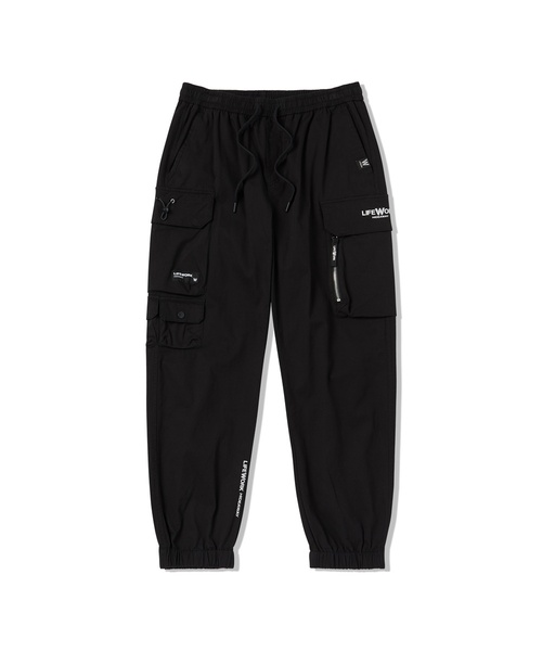LIFE WORK(ライフワーク)の「共用) L1 アンバランスカーゴジョガーパンツ(スウェットパンツ・レディース・ブラック・LARGE)」の1枚目の写真