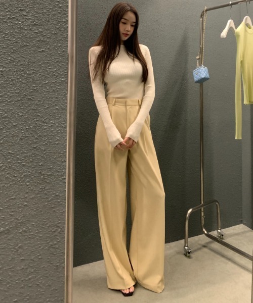 Aelina(エリナ)の「バックシングルブレスト長袖ニットトップス(ニット/セーター・レディース・グリーン/ブルー/ライトベージュ/ブラック・FREE)」の10枚目の写真