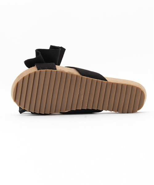 Re:EDIT（リエディ）の「【人気NO.1リラックスサンダル】フロントリボンコンフォートサンダルシューズ/フラットサンダル/シューズ[春夏新作][Re:EDIT/リエディ]（サンダル・レディース・ネイビー/ブラック/アイボリー/ホワイト系その他/ブラック系その他/シルバー/グレイッシュベージュ/ピンクベージュ/イエロー/レッド/グリーン/ホワイト×ブルー/ホワイト×ブラック・SMALL/X-SMALL/MEDIUM/XX-LARGE/X-LARGE/LARGE）」の15枚目の写真