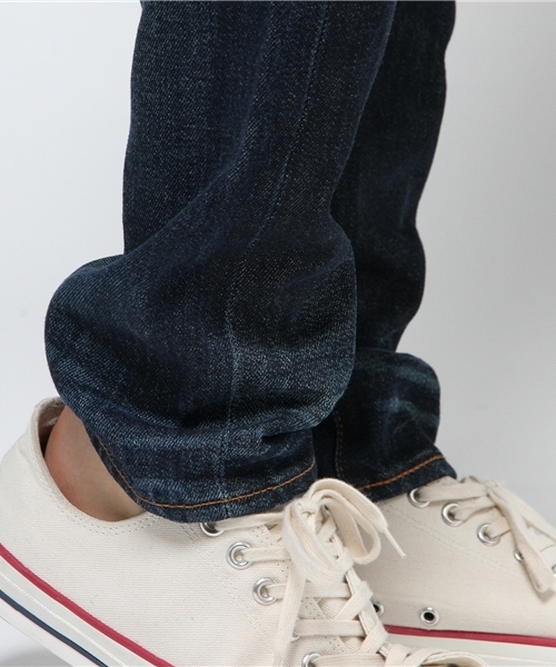 Levi's（リーバイス）の「505C　ストレートスリムフィット/Selvedge （セルビッジ）（デニムパンツ・メンズ・ダークインディゴブルー・W33 L32/W34 L32/W28 L32/W30 L32/W31 L32/W29 L32/W32 L32）」の4枚目の写真