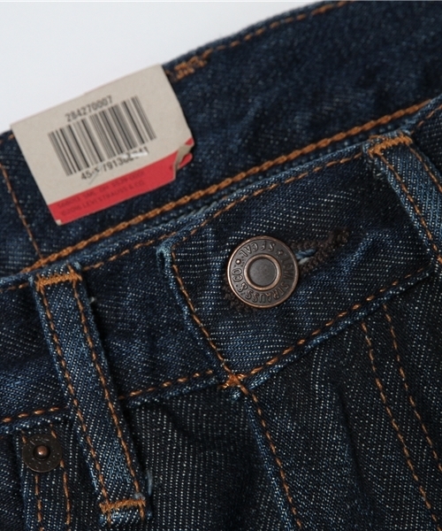 Levi's（リーバイス）の「505C　ストレートスリムフィット/Selvedge （セルビッジ）（デニムパンツ・メンズ・ダークインディゴブルー・W33 L32/W34 L32/W28 L32/W30 L32/W31 L32/W29 L32/W32 L32）」の6枚目の写真