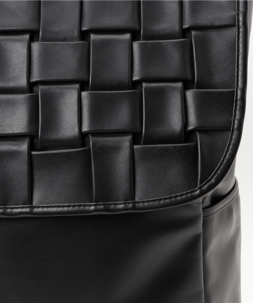 CARRYNEST（キャリーネスト）の「CARRY NEST/CRR S BACK NEST SCOTCHGARD LEATHER リュック（バックパック/リュック・メンズ・ブラック・FREE）」の3枚目の写真
